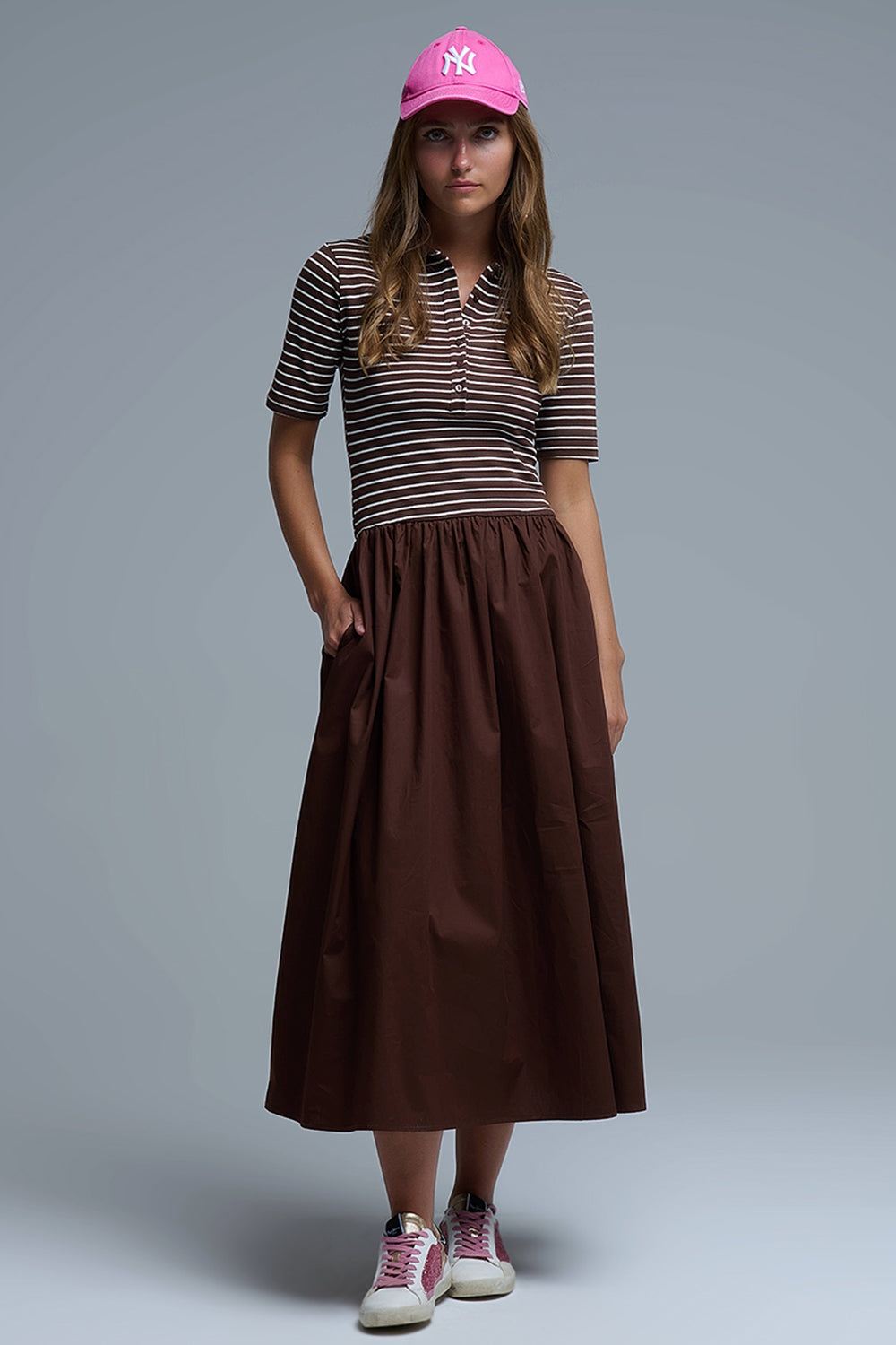 Abito con top a righe Polo e gonna midi in popeline di colore marrone