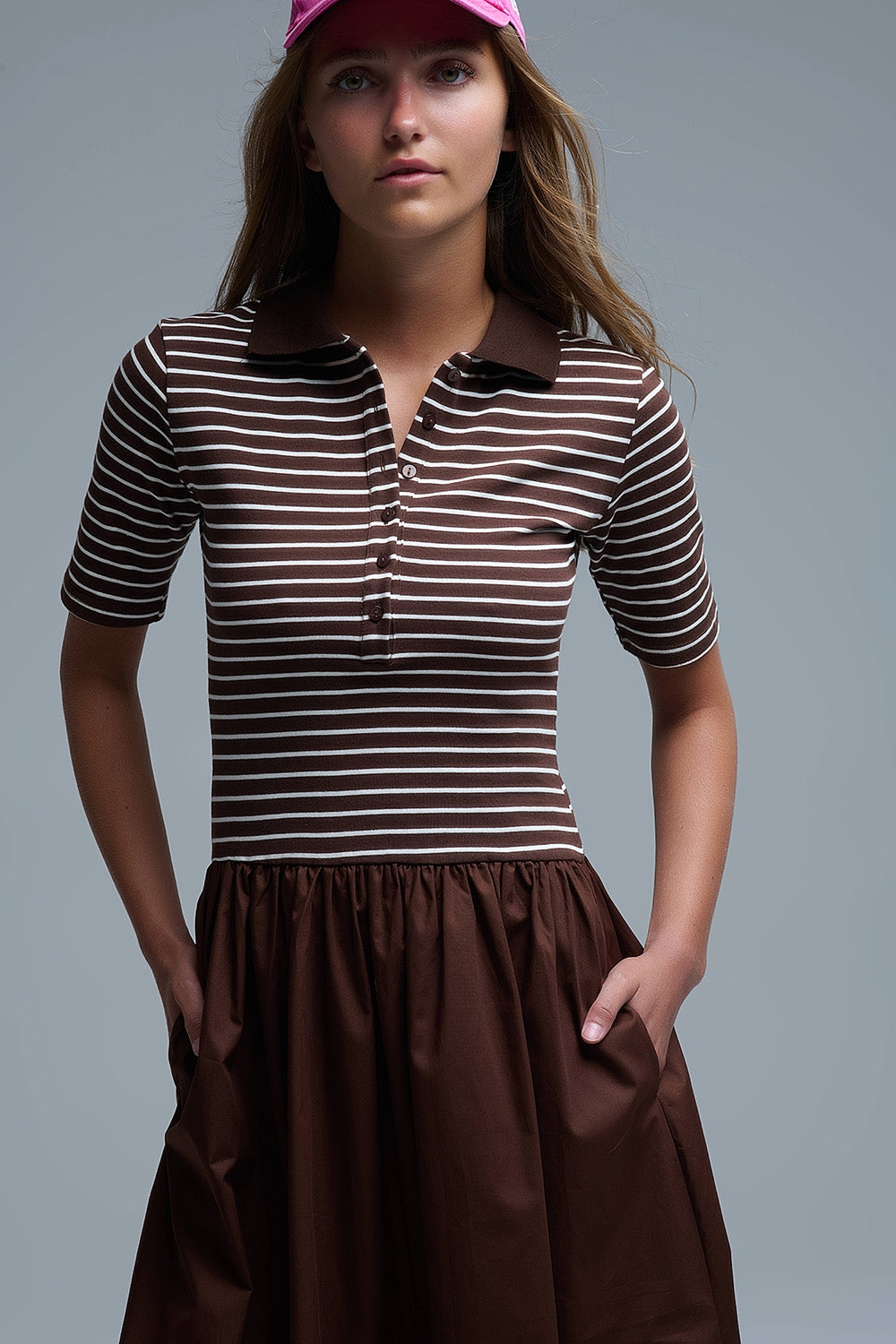 Abito con top a righe Polo e gonna midi in popeline di colore marrone