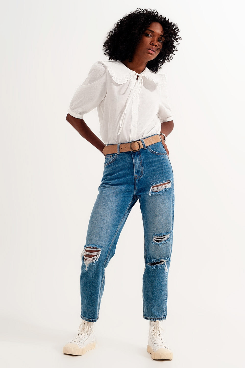 Blusa bianca con colletto western