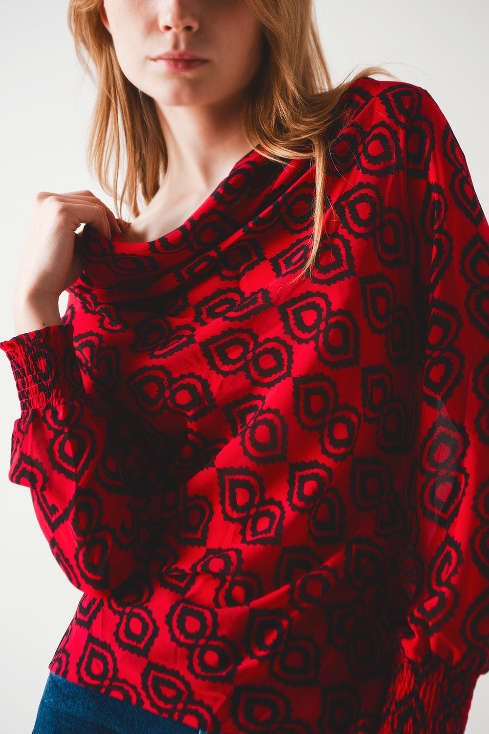 Blusa con maniche arricciate fucsia