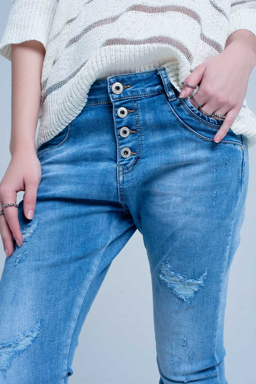 Boyfriend jeans invecchiati