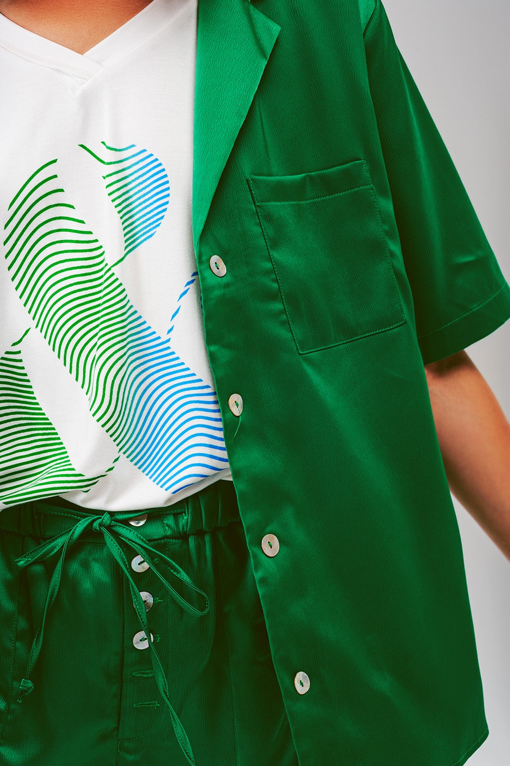 Camicia a maniche corte in raso verde