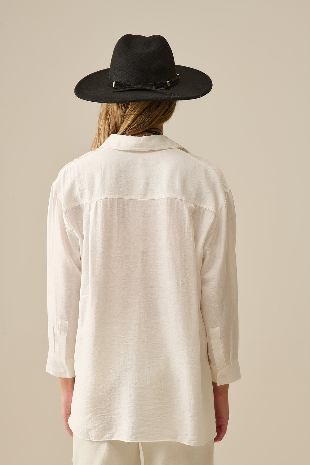 Camicia a maniche lunghe dal taglio rilassato in bianco