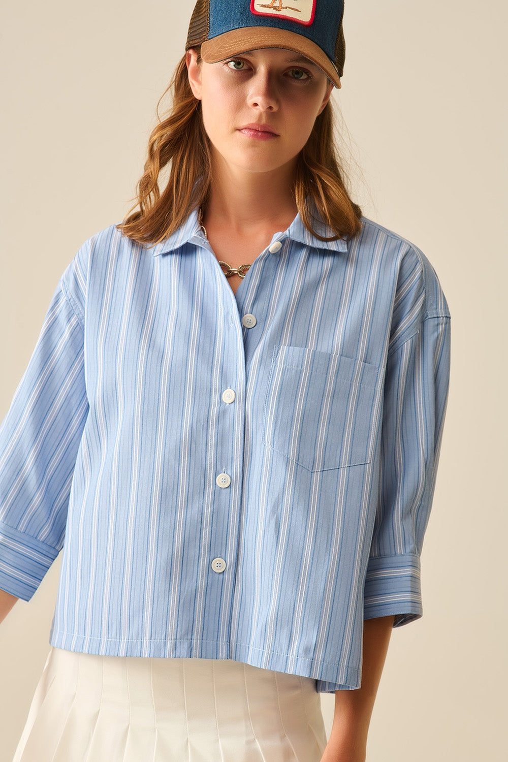 Camicia a righe oversize cropped in blu