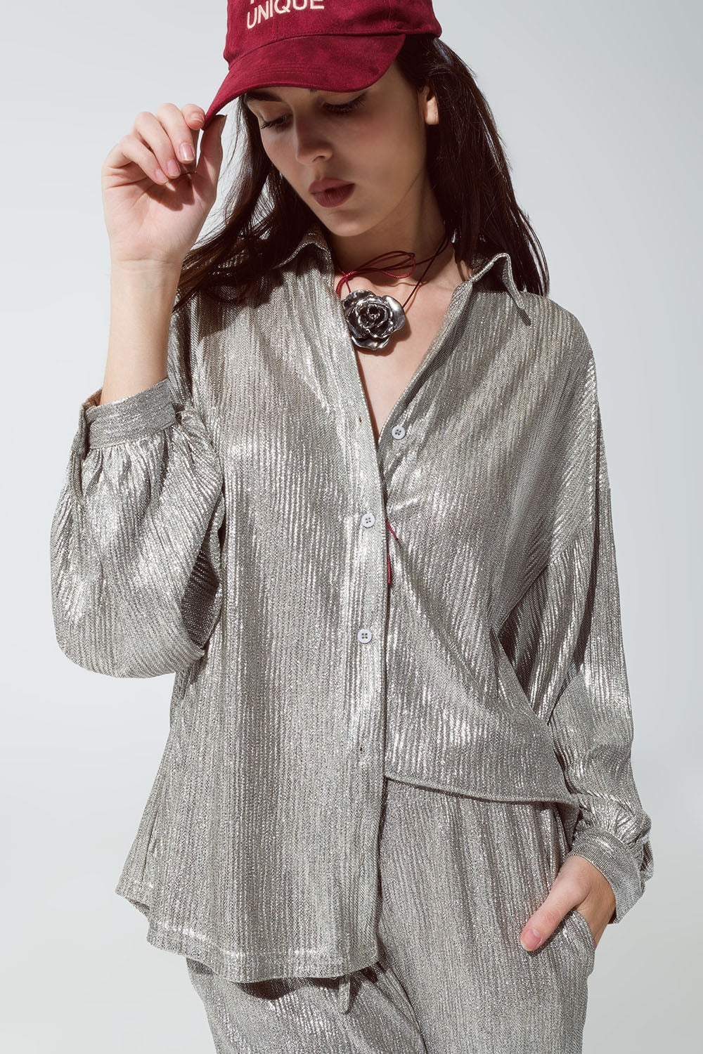 Camicia button down dal taglio rilassato con maniche a palloncino in argento