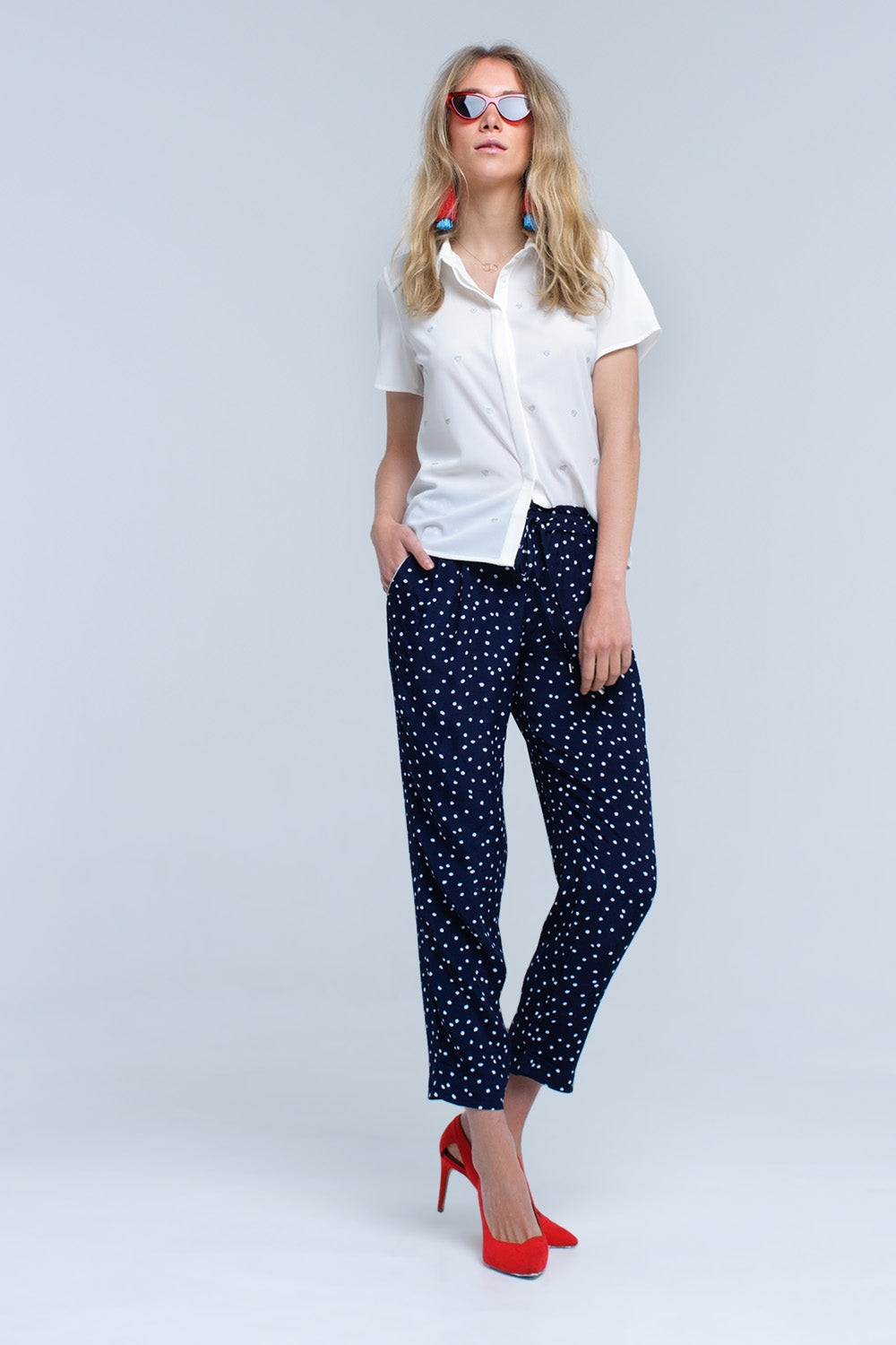 Camicia color crema con ricamo a cuore