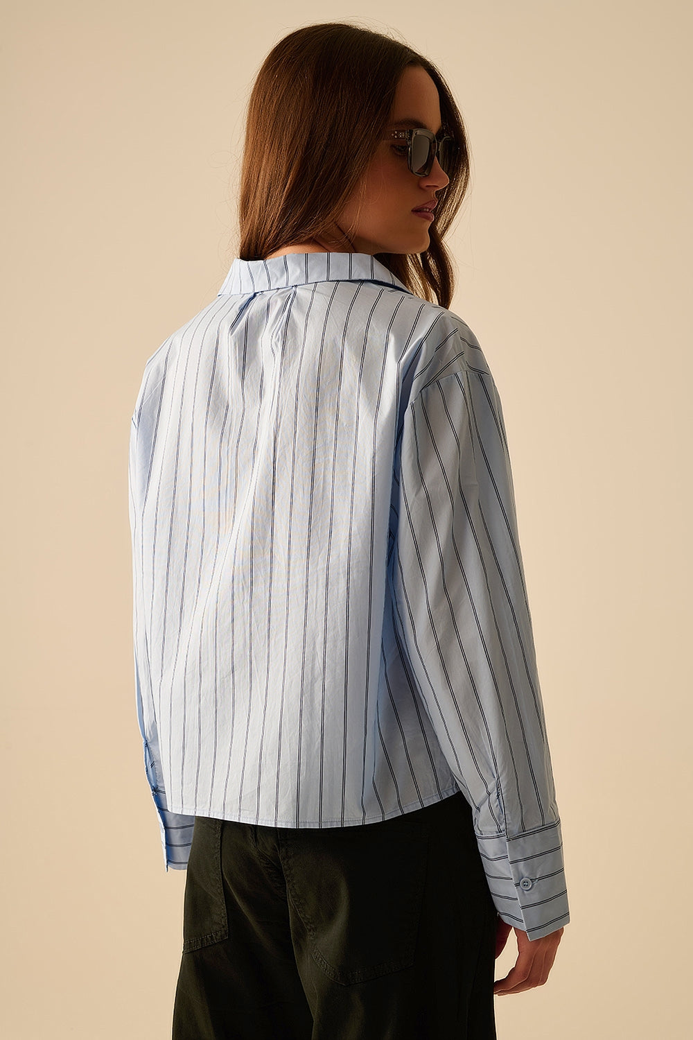 camicia cropped in popeline a righe blu