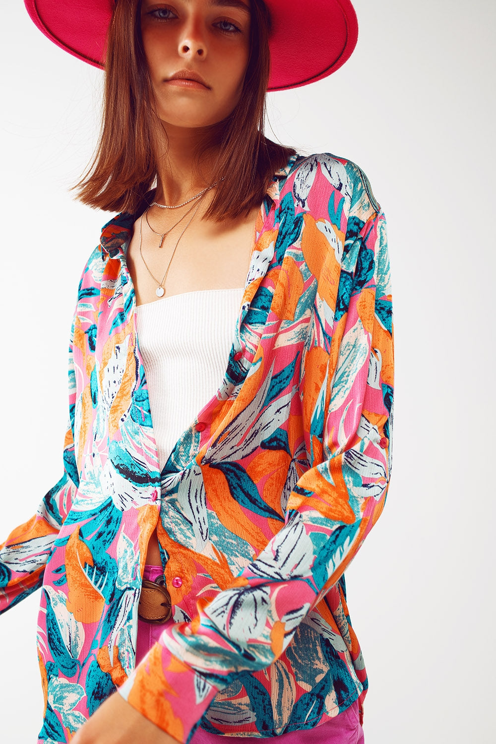 Camicia di satin con stampa floreale in arancione
