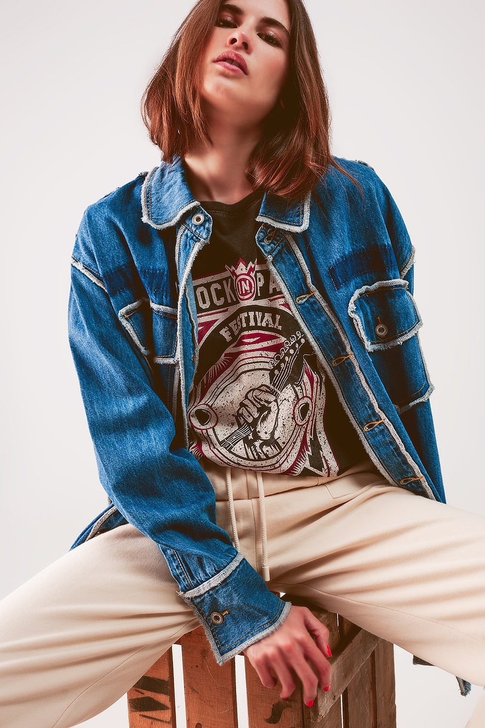 Q2 Camicia giacca super oversize di jeans con dettagli di cuciture a vista