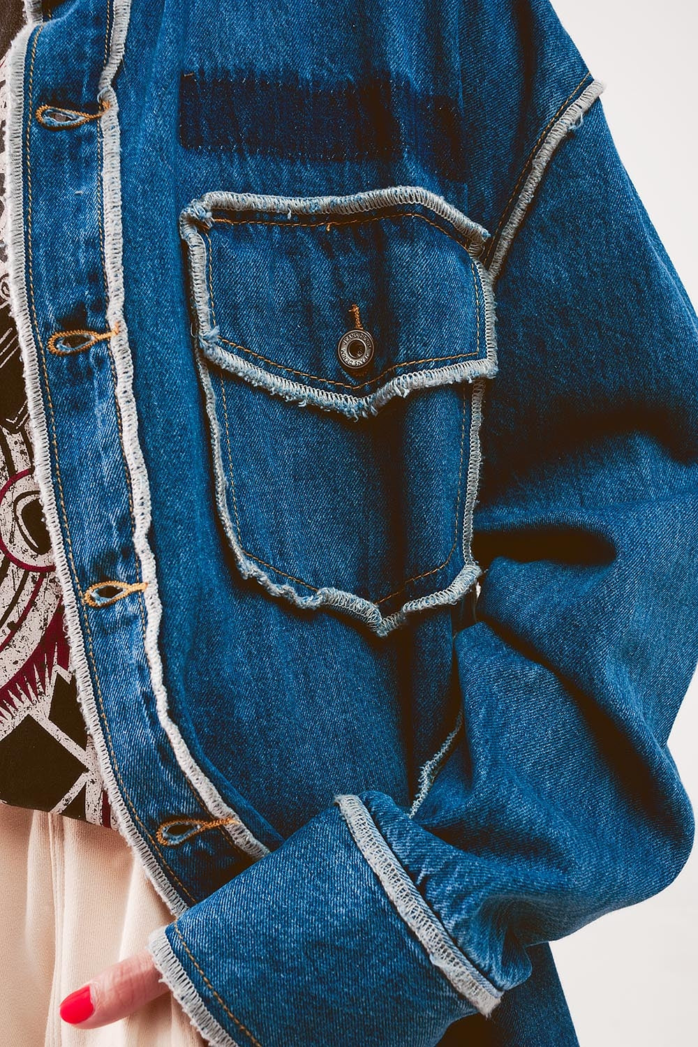 Camicia giacca super oversize di jeans con dettagli di cuciture a vista