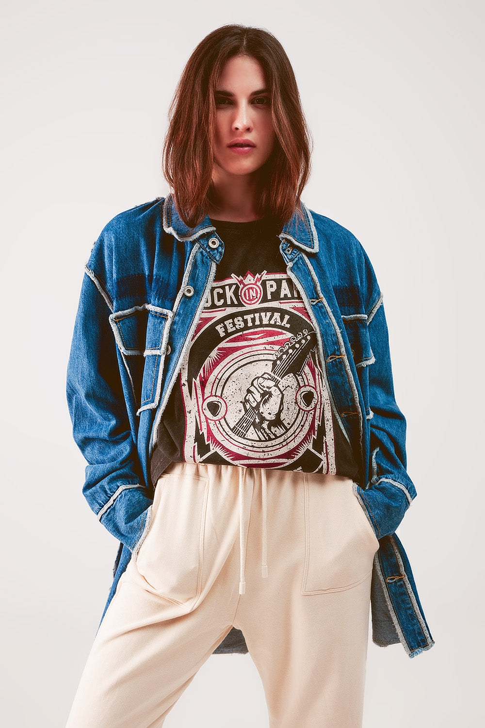 Camicia giacca super oversize di jeans con dettagli di cuciture a vista