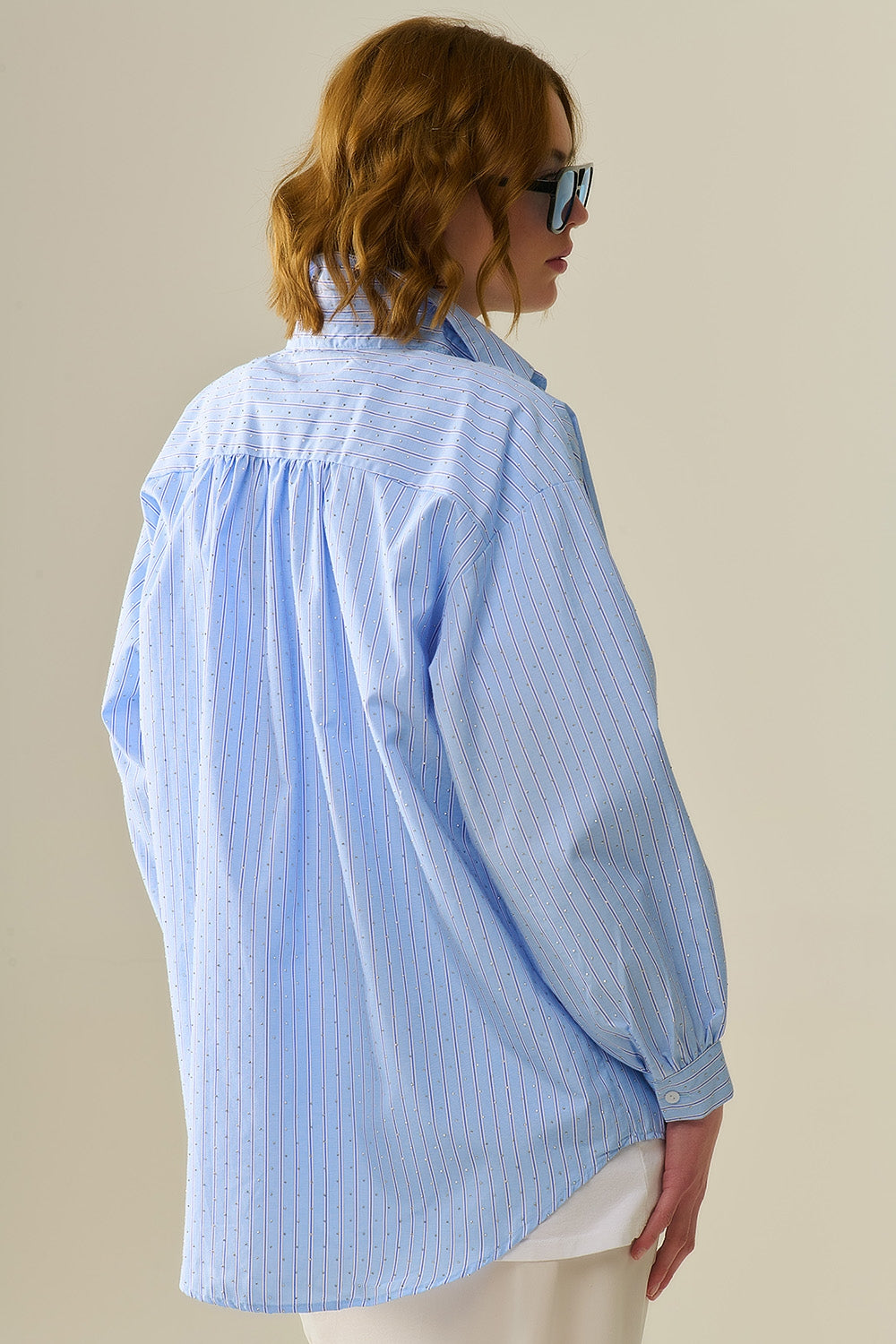 camicia in popeline a righe blu impreziosita da strass