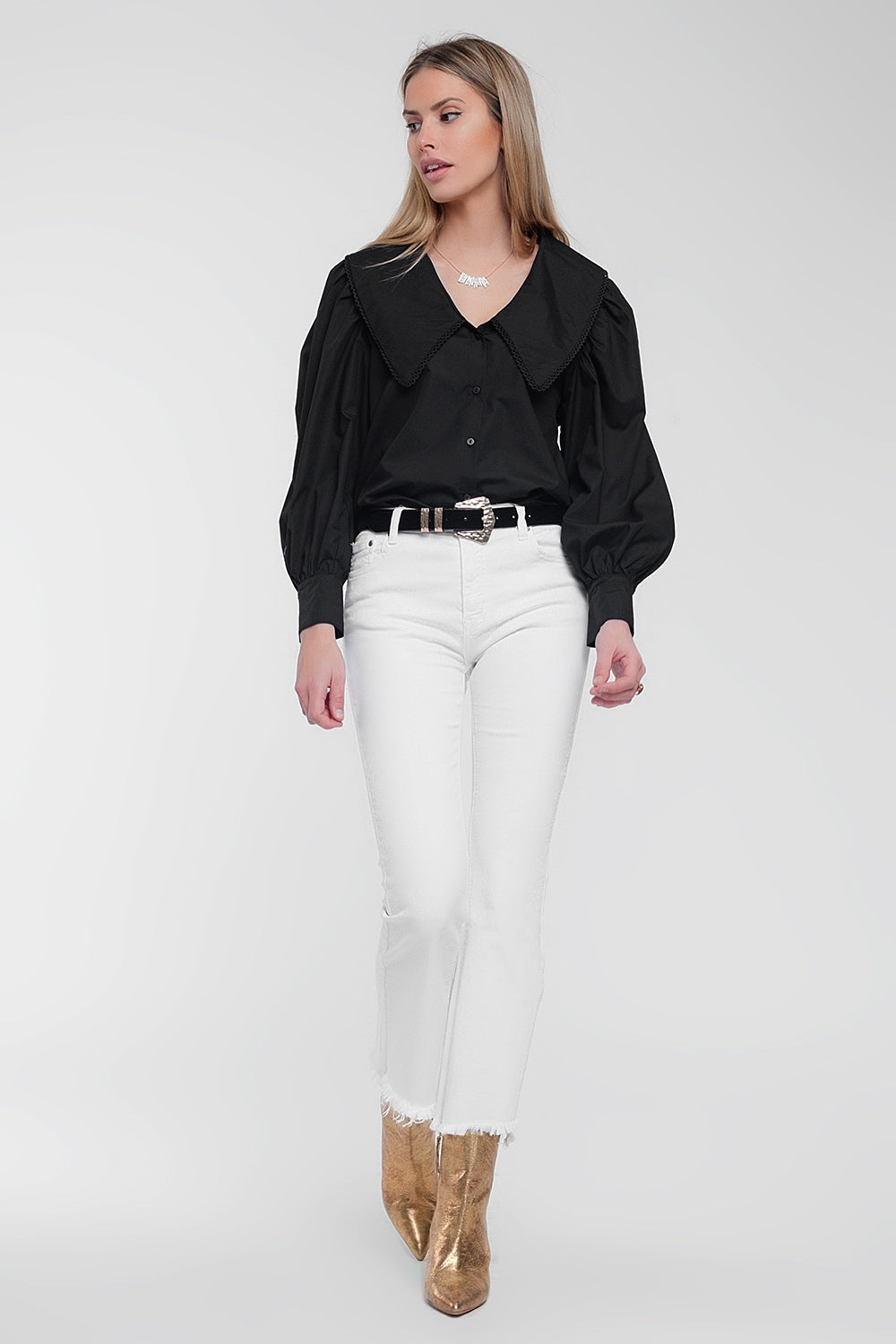 Camicia nera con collo extra large