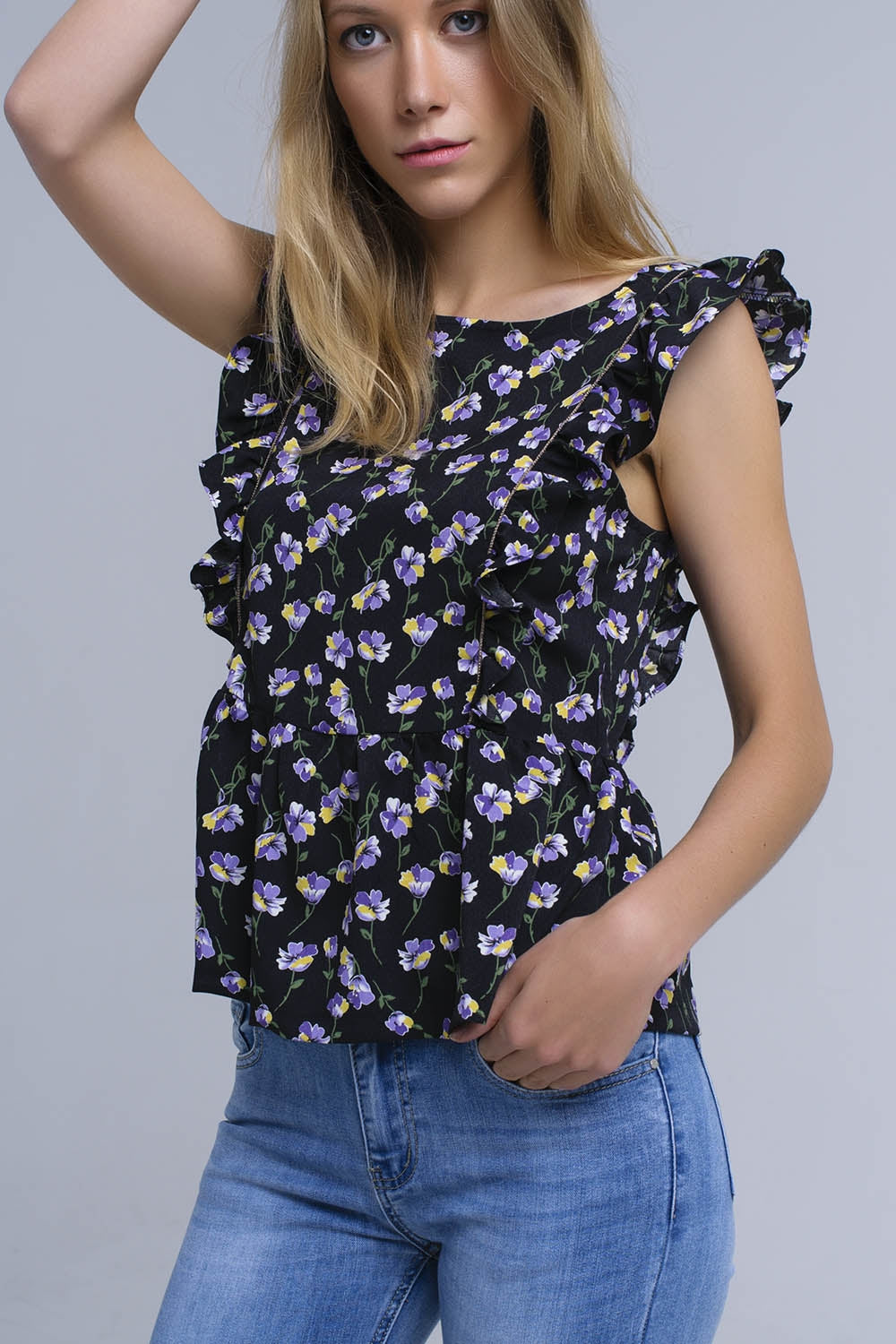 Camicia nera incrociata con volant