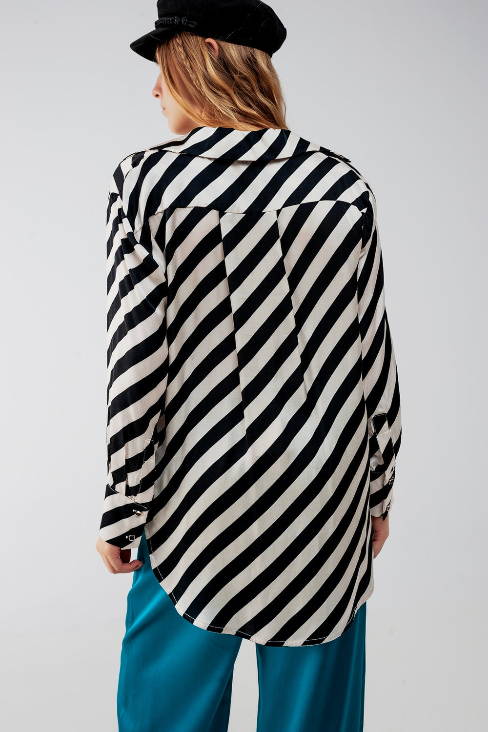 Camicia oversize a righe con bottoni