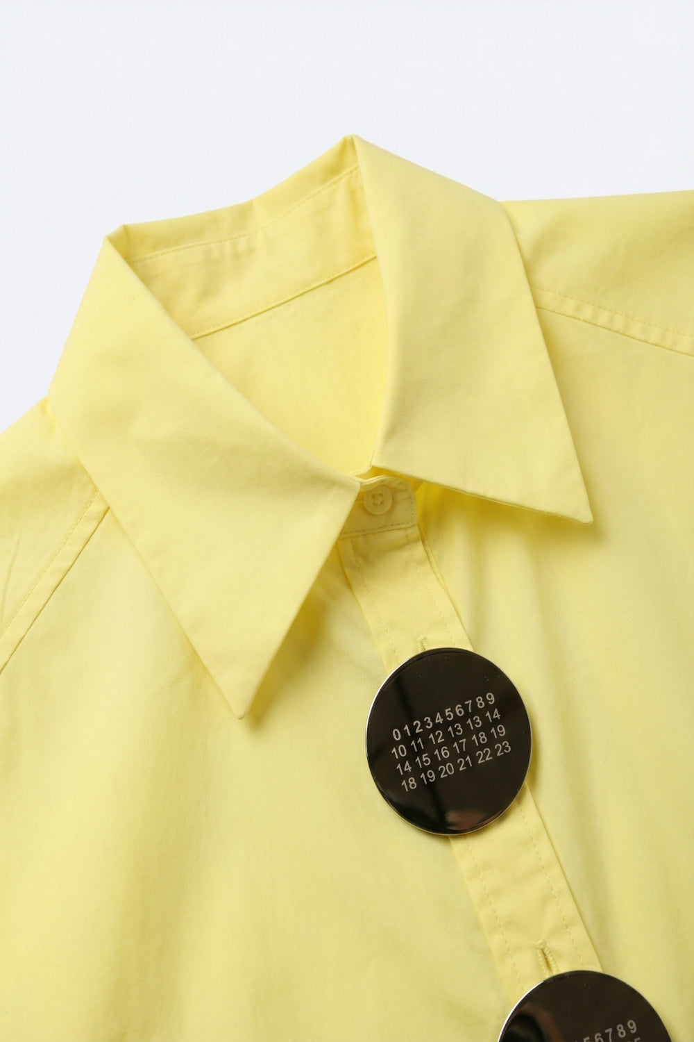 Camicia oversize gialla con bottoni