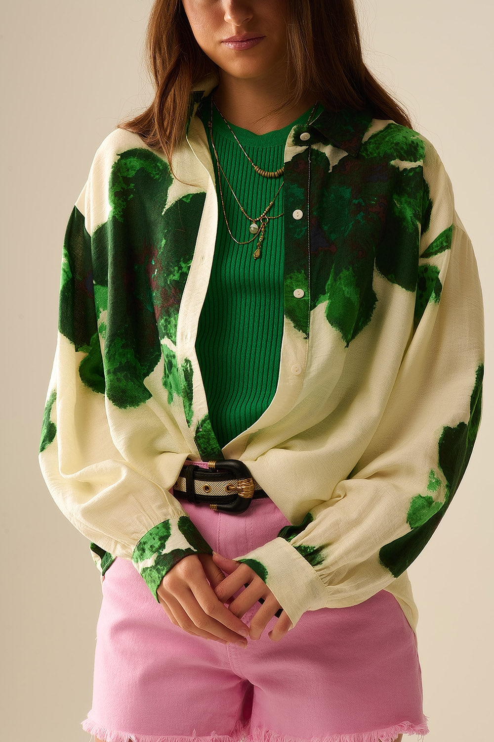 Camicia rilassata con stampa di grandi fiori in verde