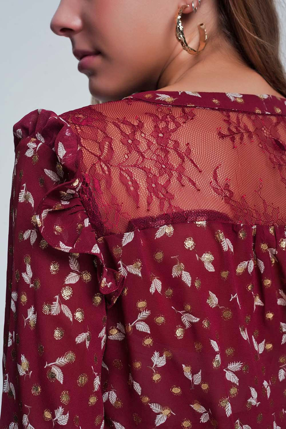 Camicia rossiccio stampata con volant sulle spalle