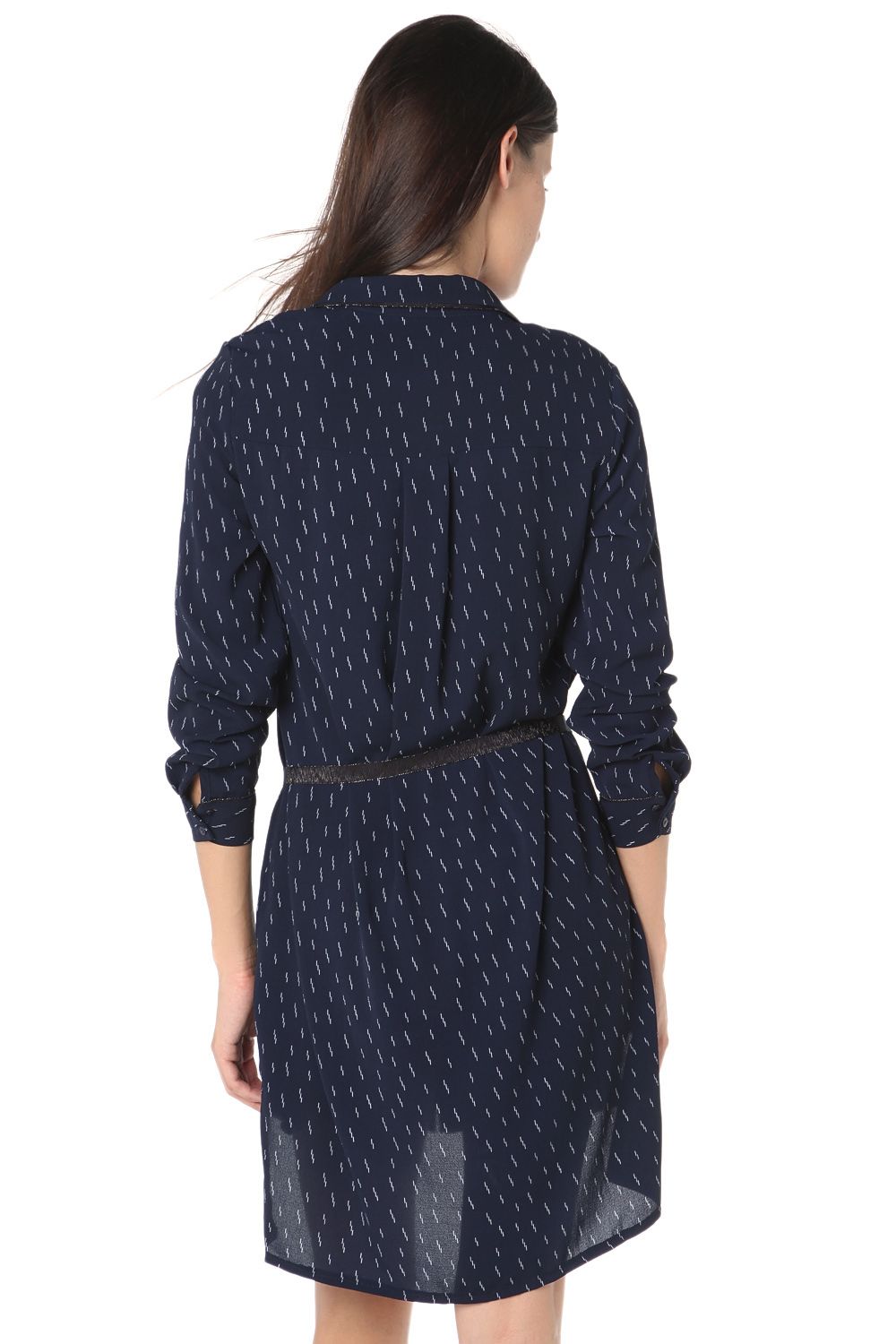 Camicia nera 3/4 in tessuto puntinato con cintura