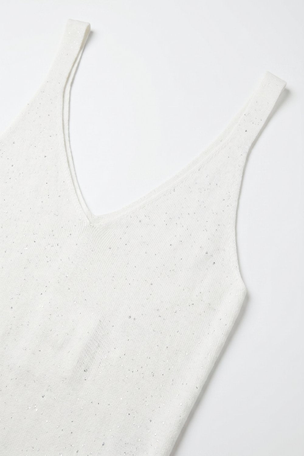 Canottiera bianca a maglia fine glitterata con scollo a V e vestibilità regolare