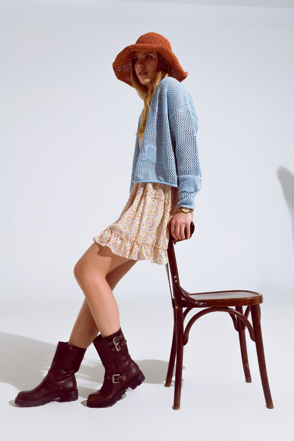 Cardigan all'uncinetto con nuvole lavorate a maglia in blu