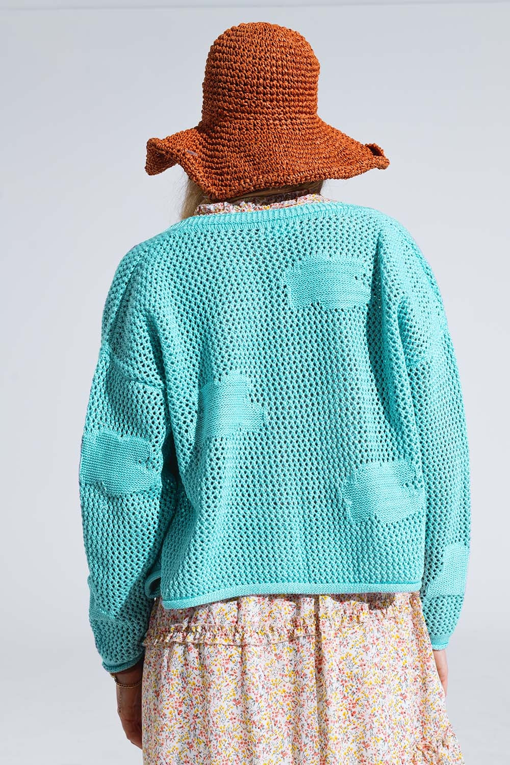 Cardigan all'uncinetto con nuvole lavorate a maglia in turchese chiaro