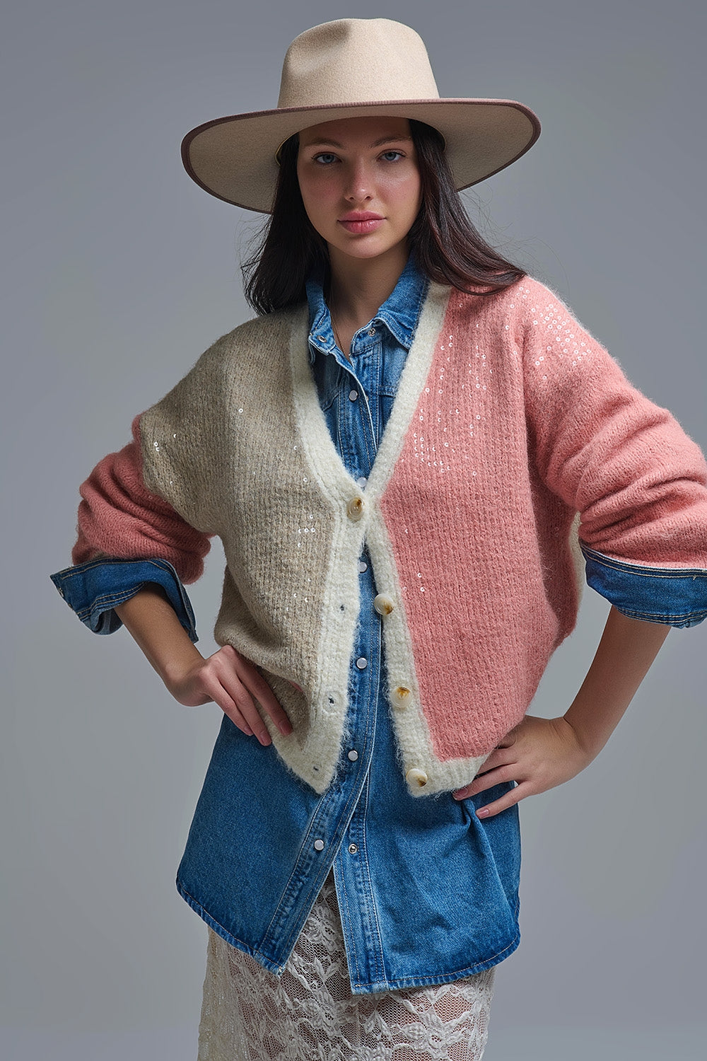 Cardigan con scollo a V in paillettes color-block