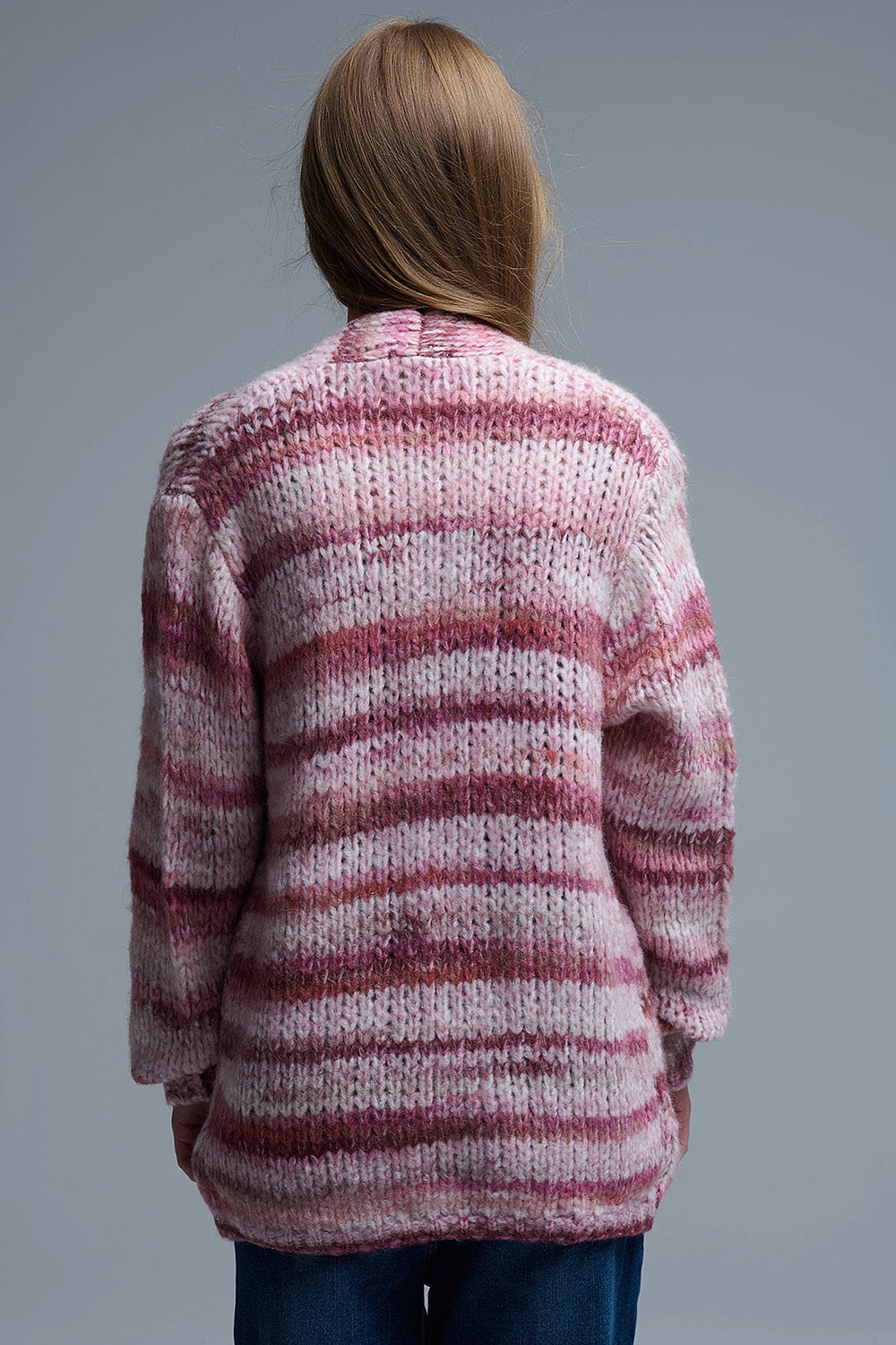 Cardigan lungo oversize a righe screziate con tasche in rosa