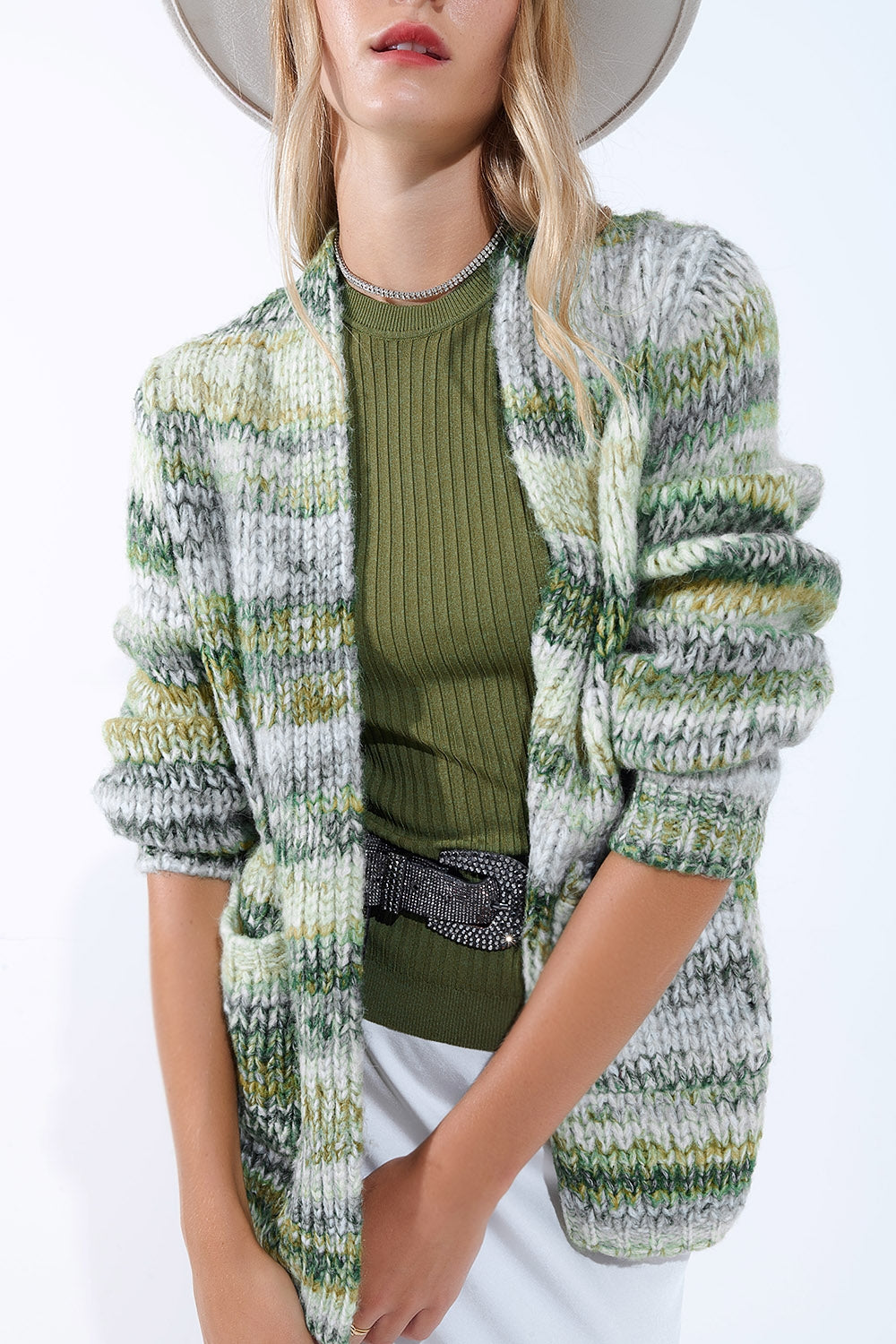 Cardigan lungo oversize a righe screziate con tasche in verde