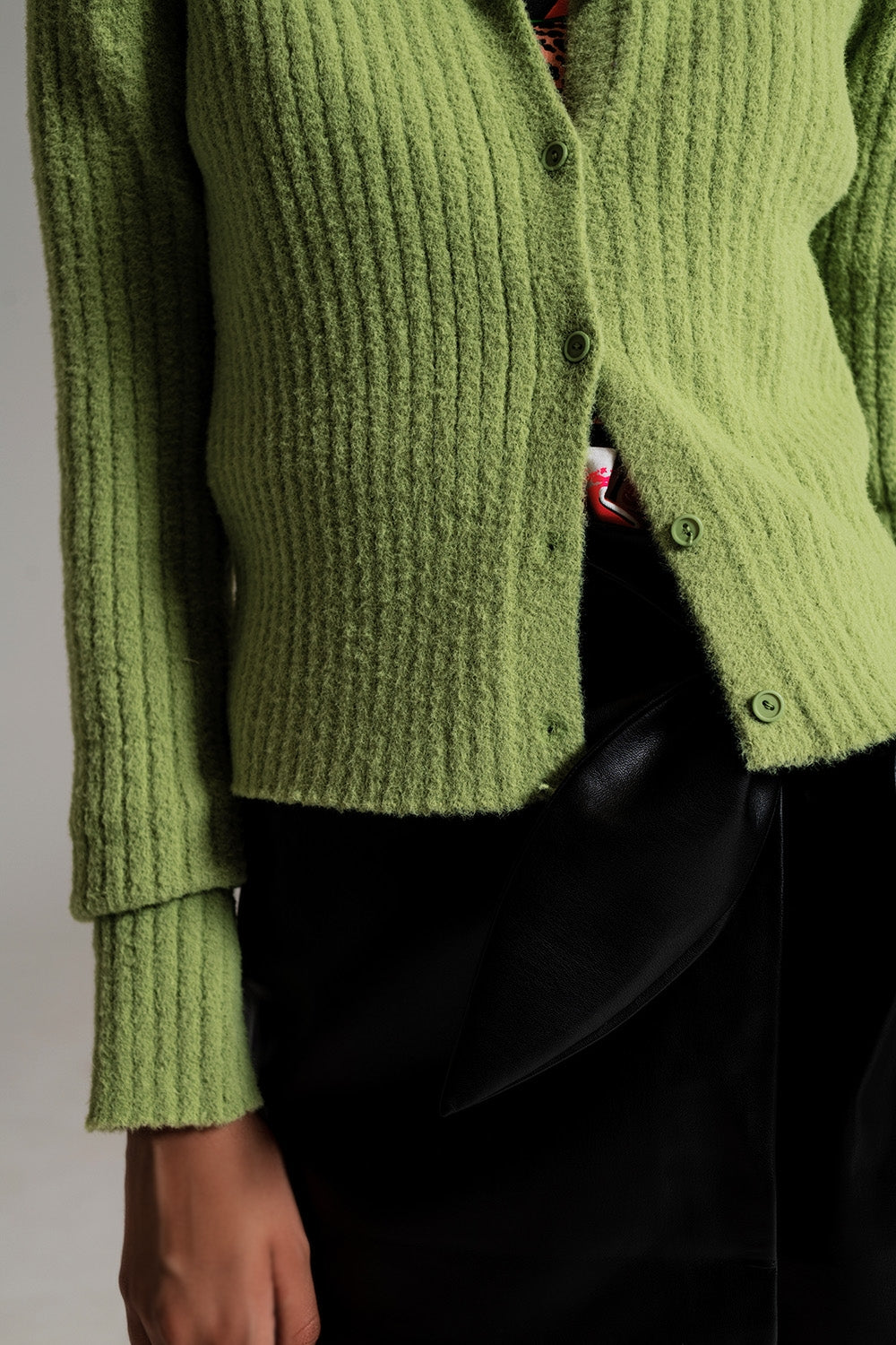 Cardigan verde super morbido in maglia