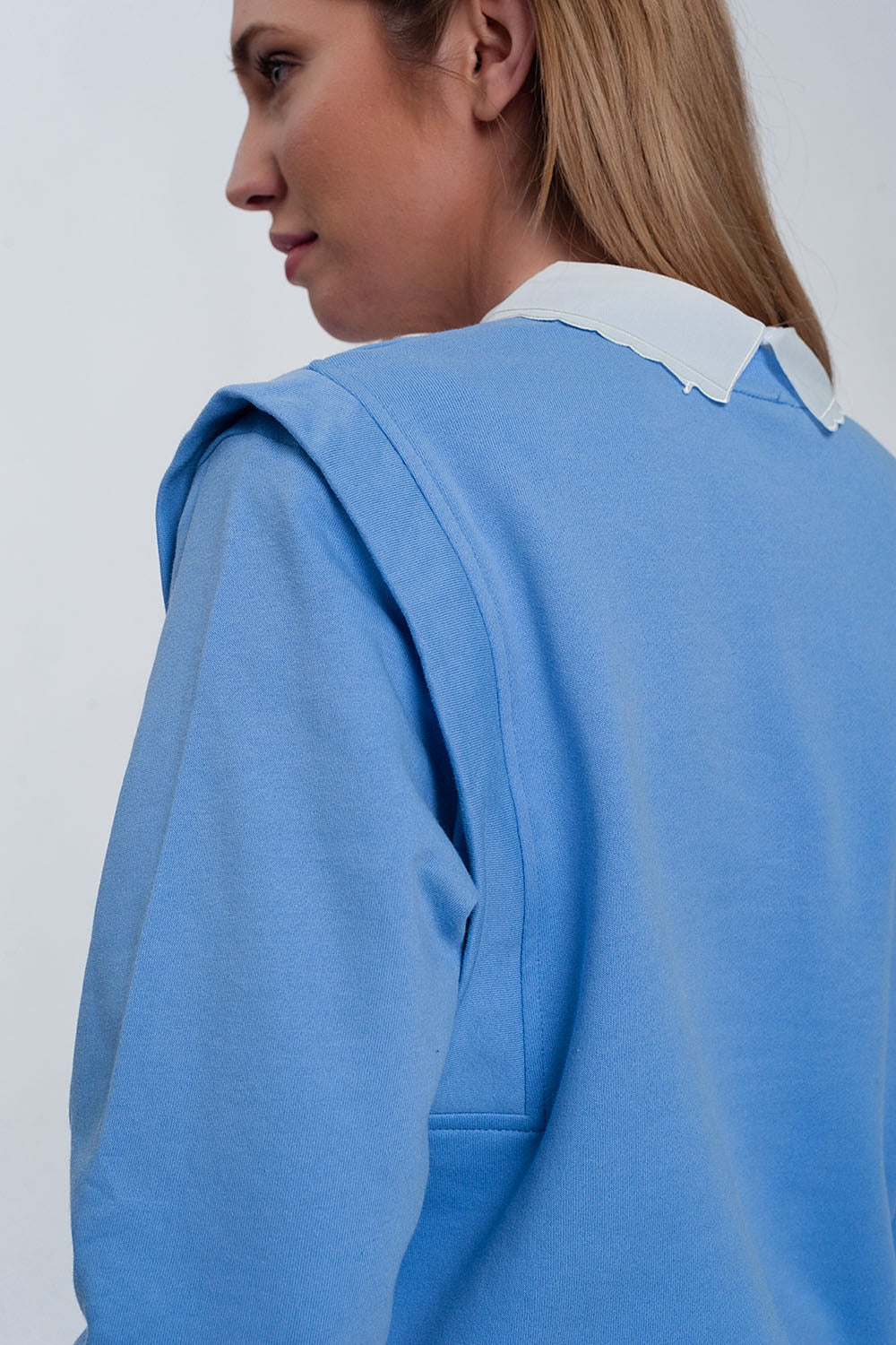 Felpa boyfriend con dettagli sulle spalle in blu