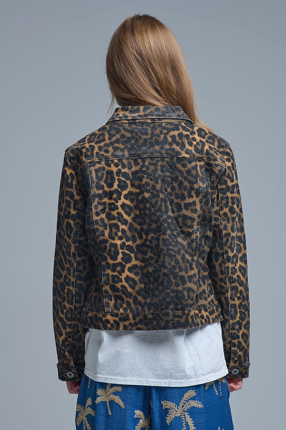 Giacca di jeans con stampa leopardo in tessuto denim