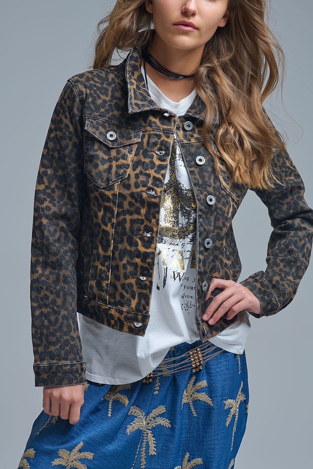 Giacca di jeans con stampa leopardo in tessuto denim