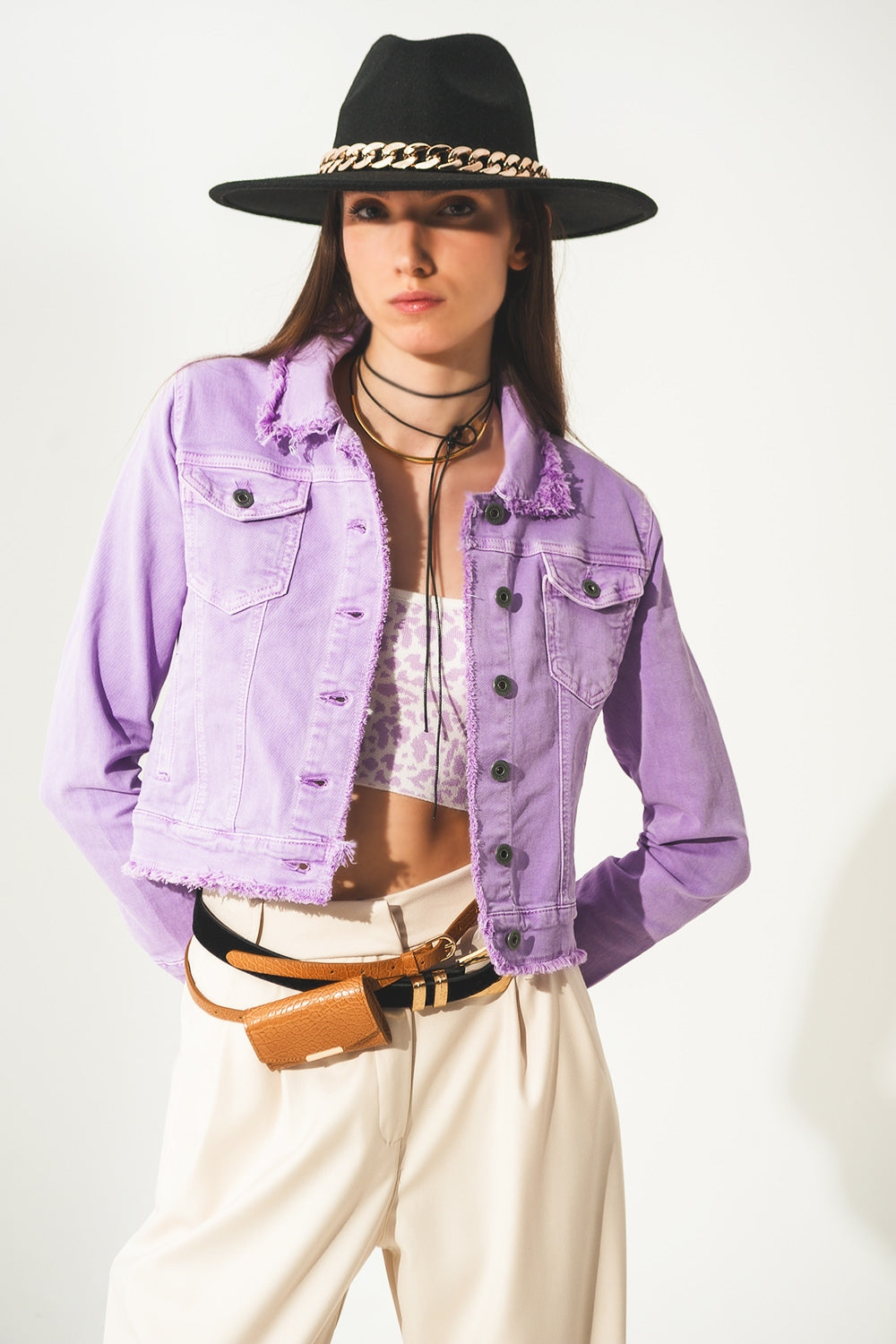 Giacca di jeans lilla con bordi grezzi