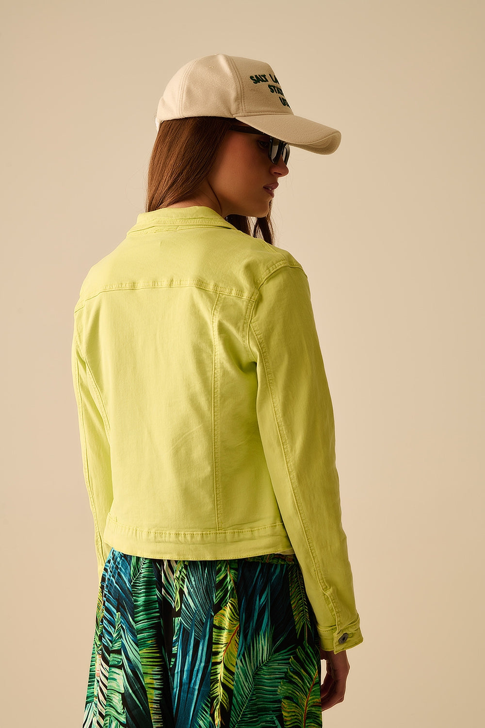 Giacca in denim elasticizzato basic con tasche in lime