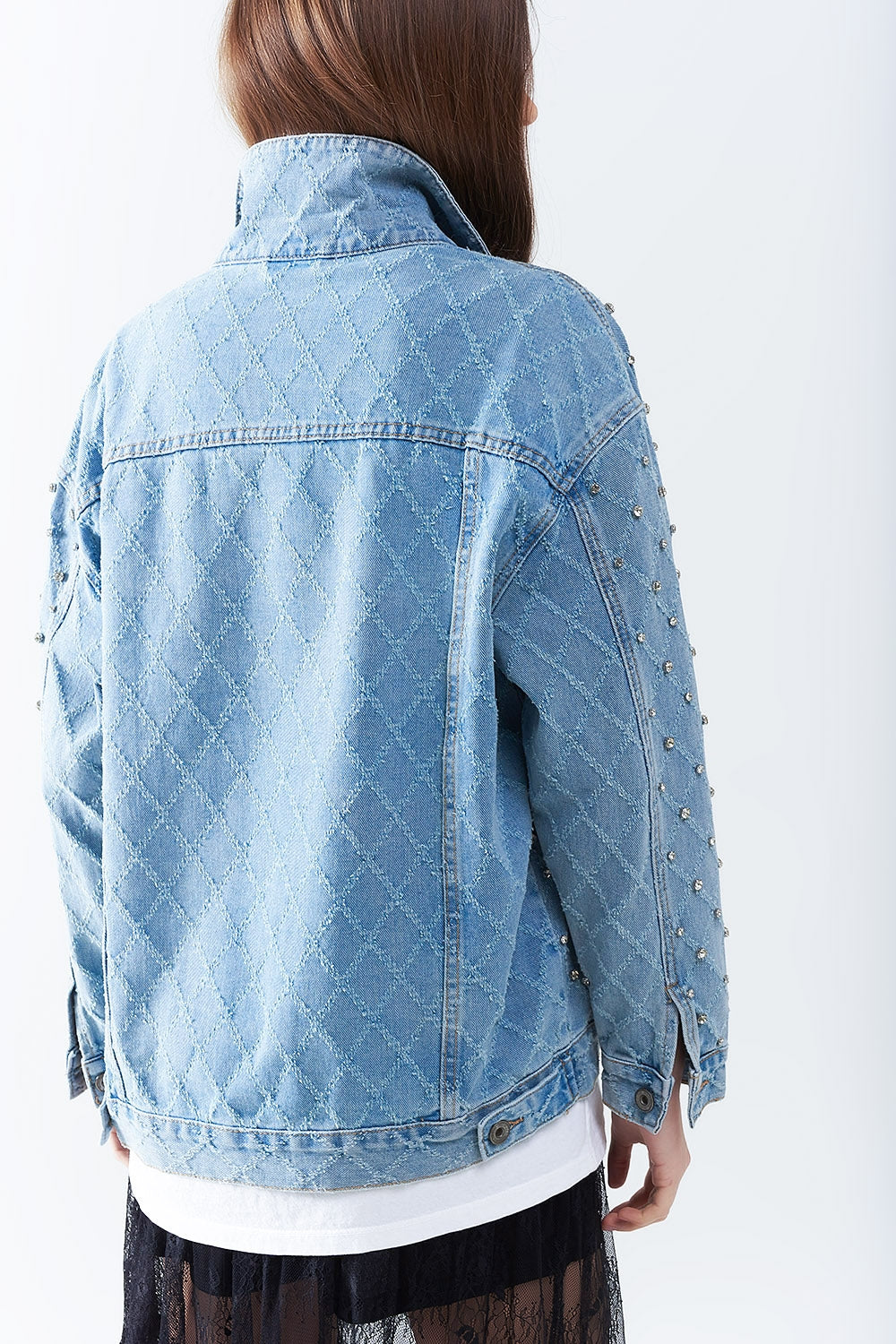 Giacca larga in denim con strass a forma di rombo