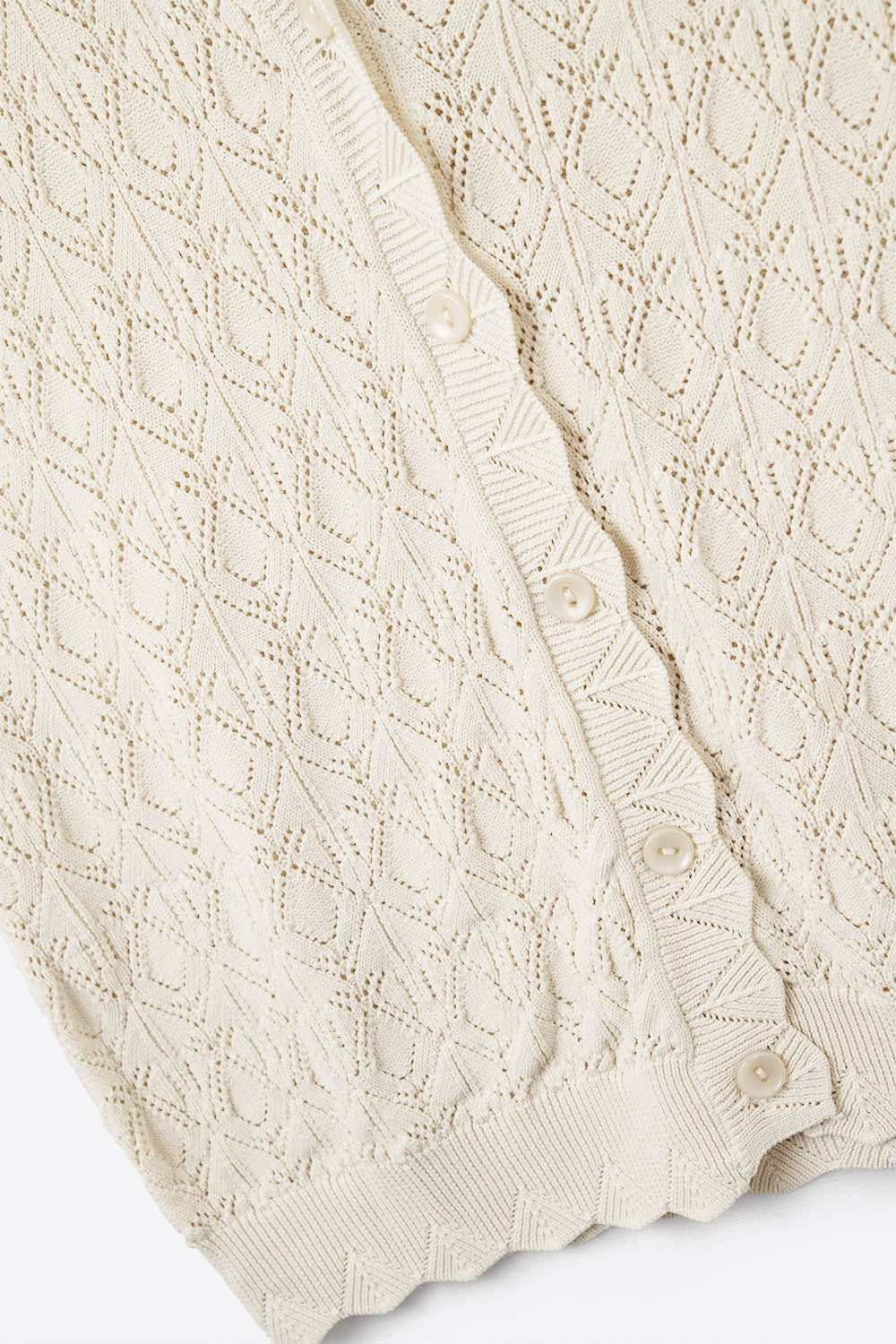 Gilet a Maglia Pointelle con Bordi Scallop in Beige