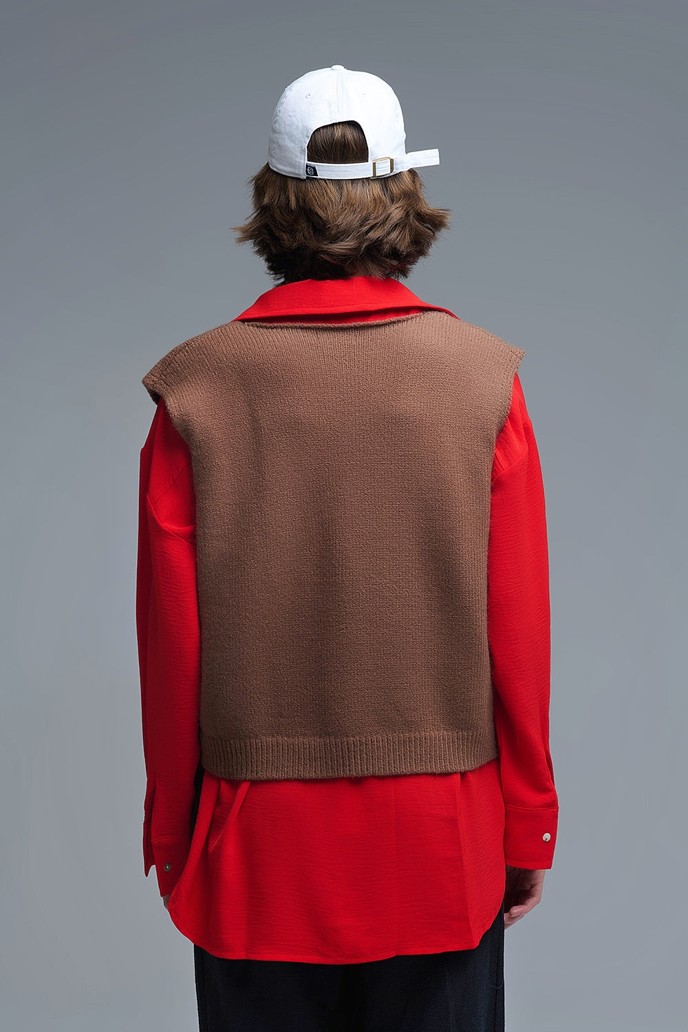 Gilet cropped in maglia marrone cioccolato