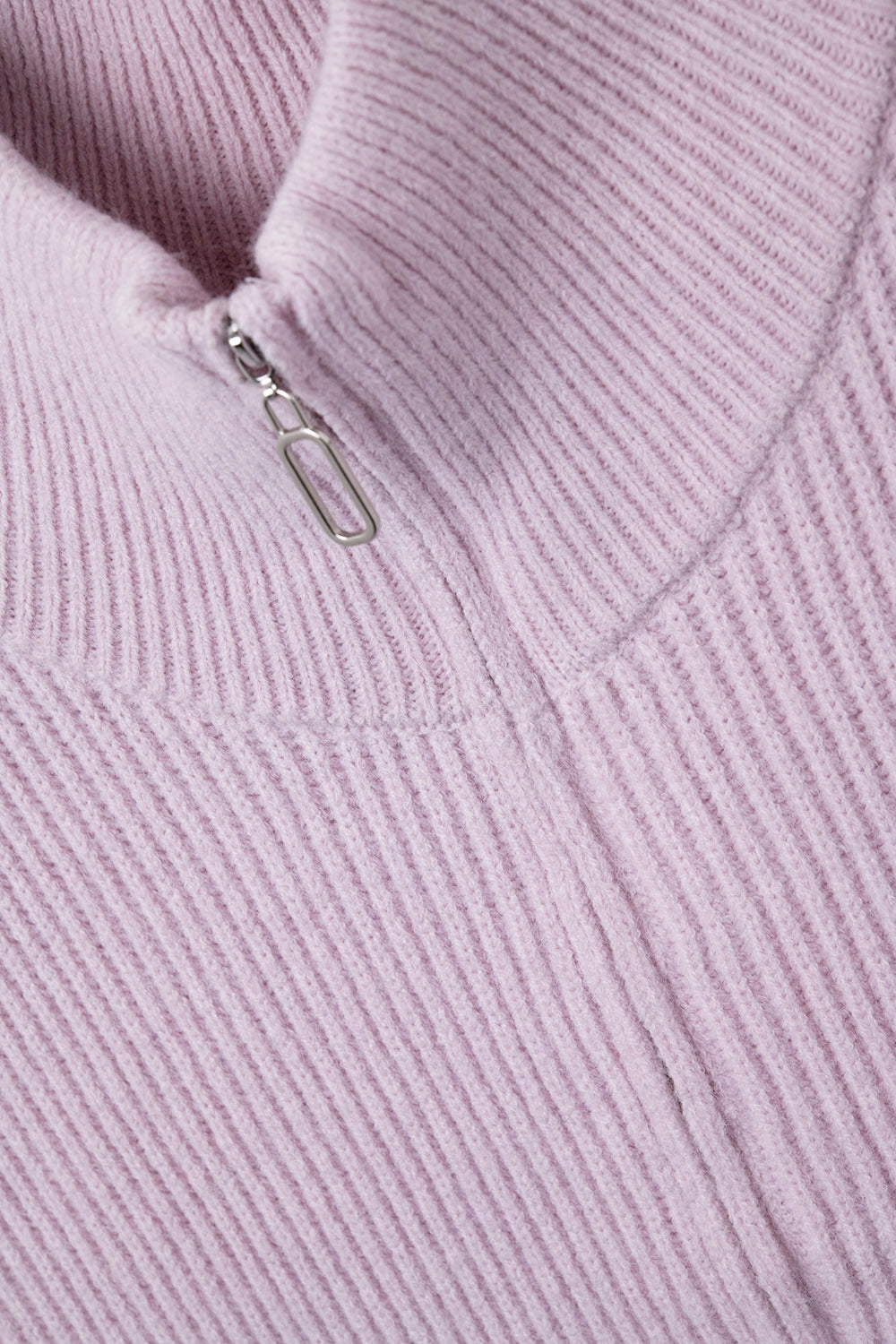 Gilet lavorato a maglia con collo alto a mezza zip e ampi giromanica in rosa