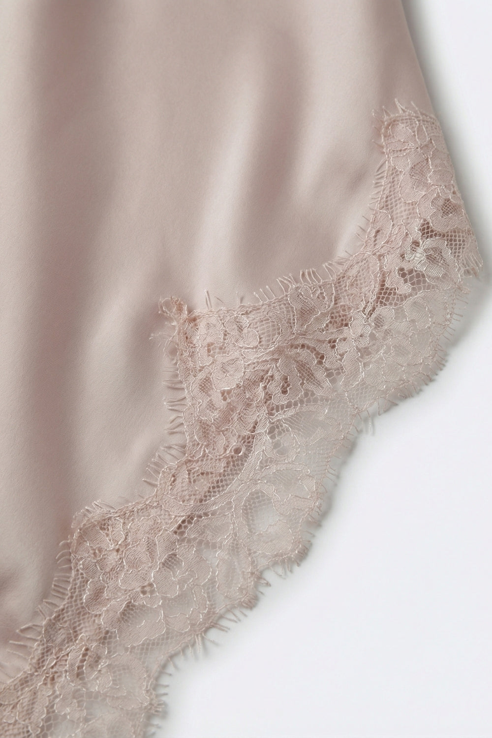 Gonna a fazzoletto in raso rosa con bordo in pizzo