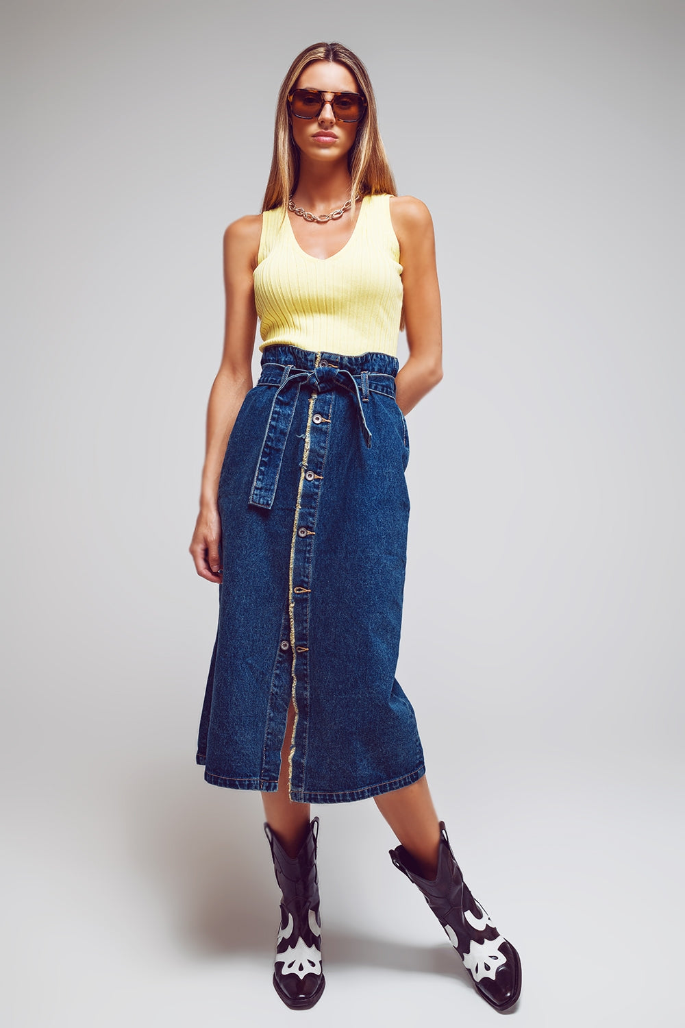 gonna di jeans con cintura e bottoni