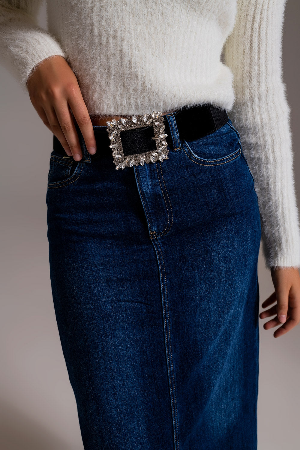 Gonna lunga in denim elasticizzato stile anni '90 in lavaggio scuro
