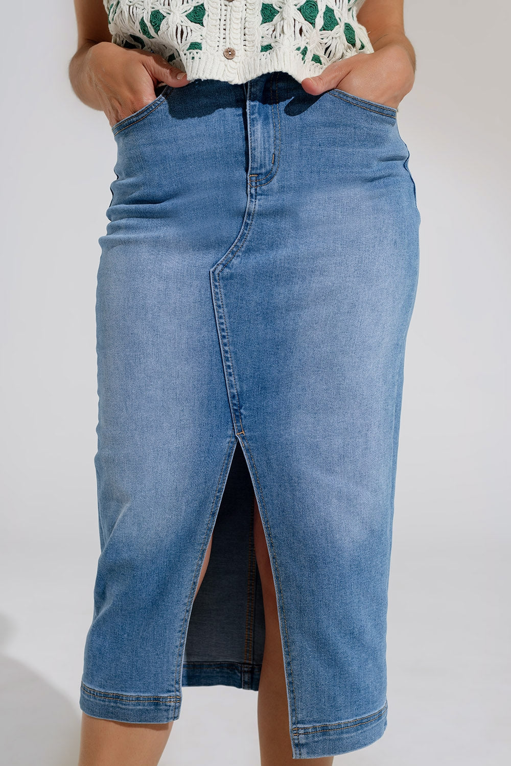 Gonna midi in denim stretch con spacco sul davanti