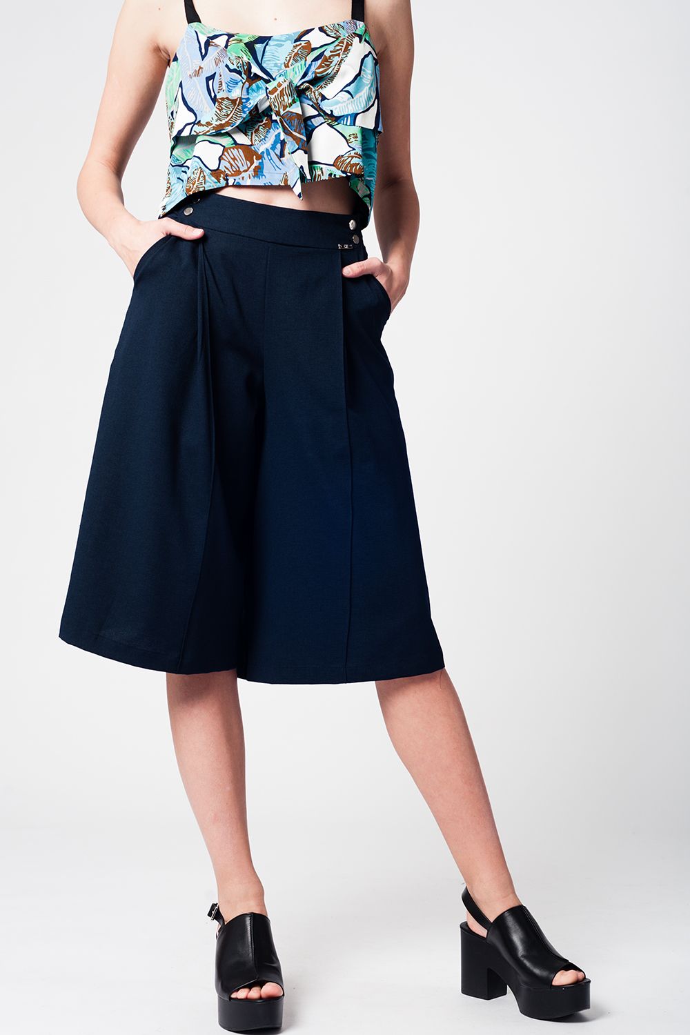 Gonna pantalone navy con bottoni