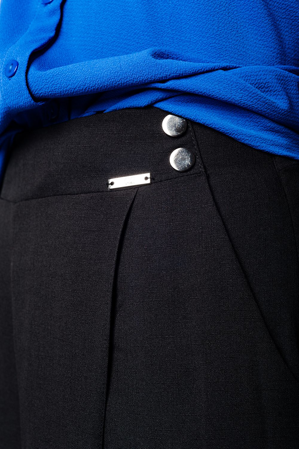 Gonna pantalone nera con bottoni