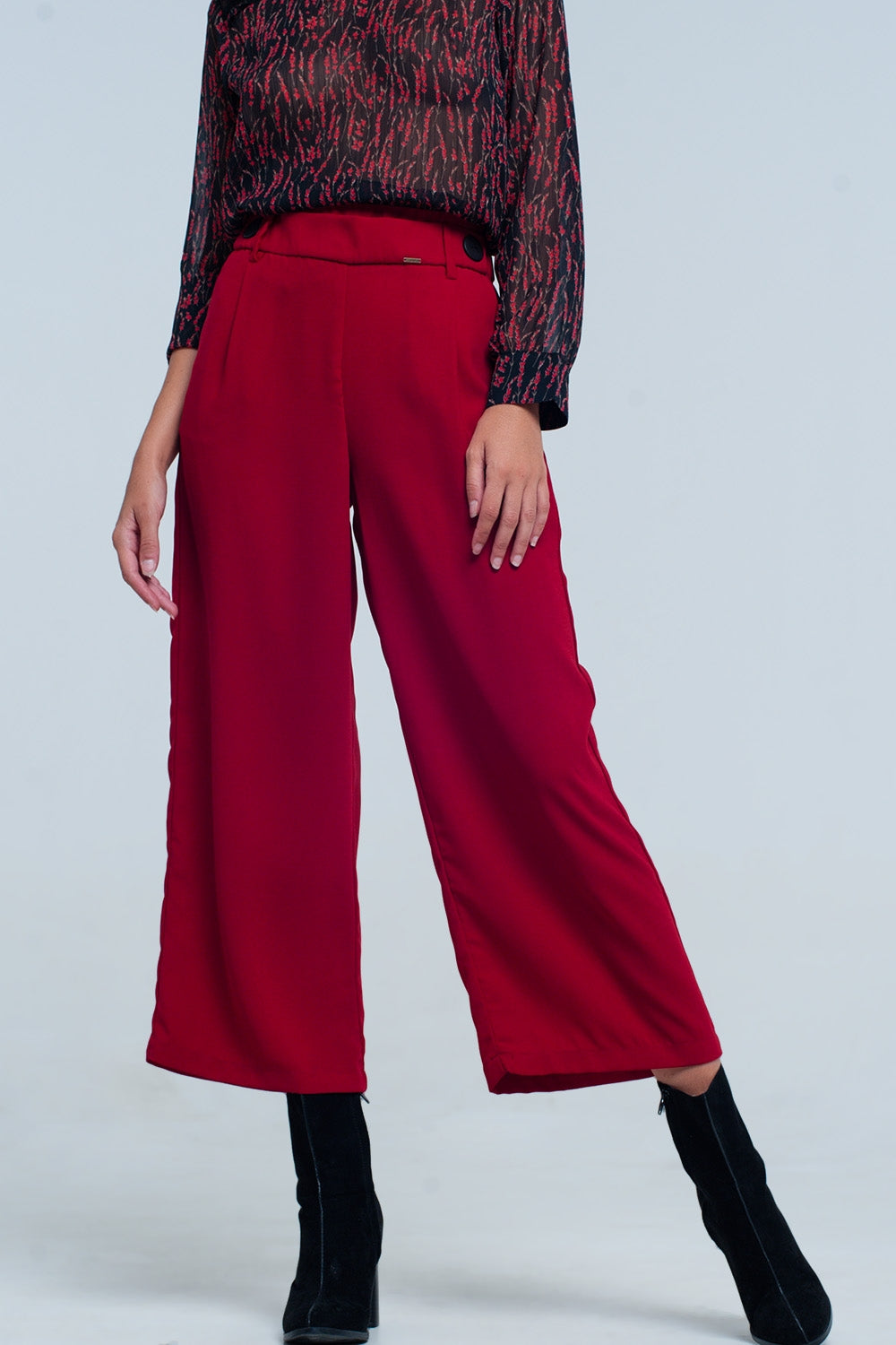 Gonna pantalone rosso con fondo ampio e Dettagli cintura