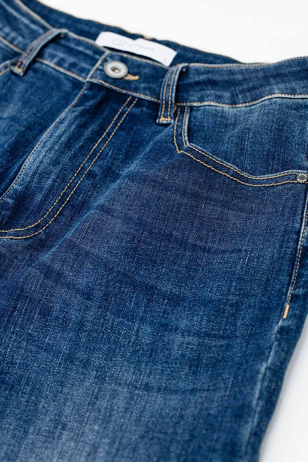 jeans a gamba dritta lavaggio medio