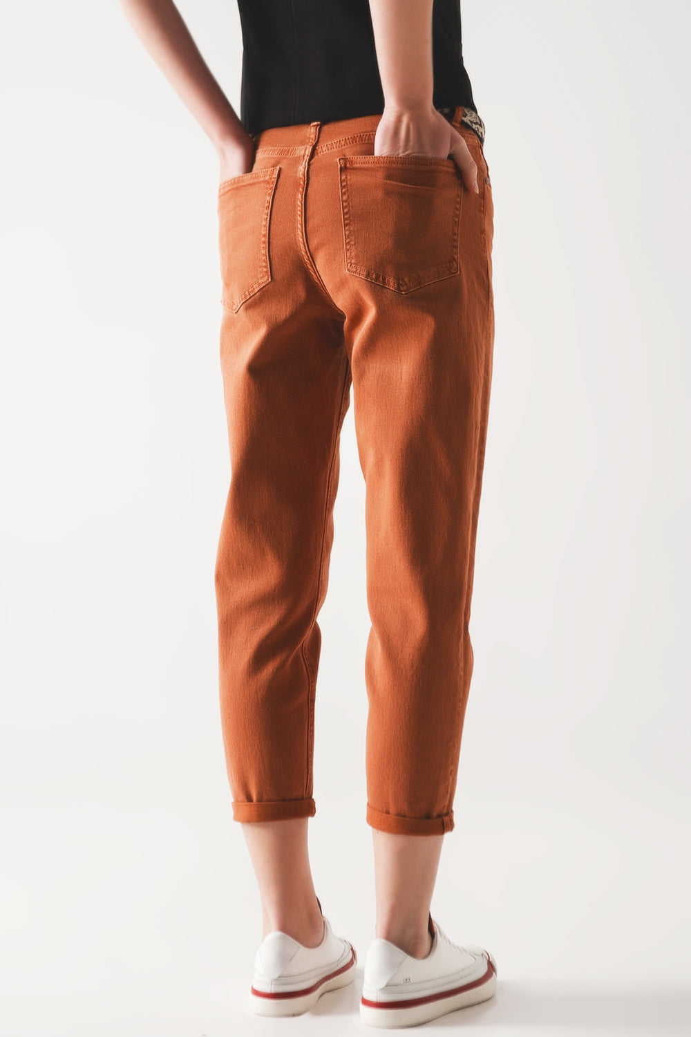 Jeans a vita medio alta in cotone ruggine