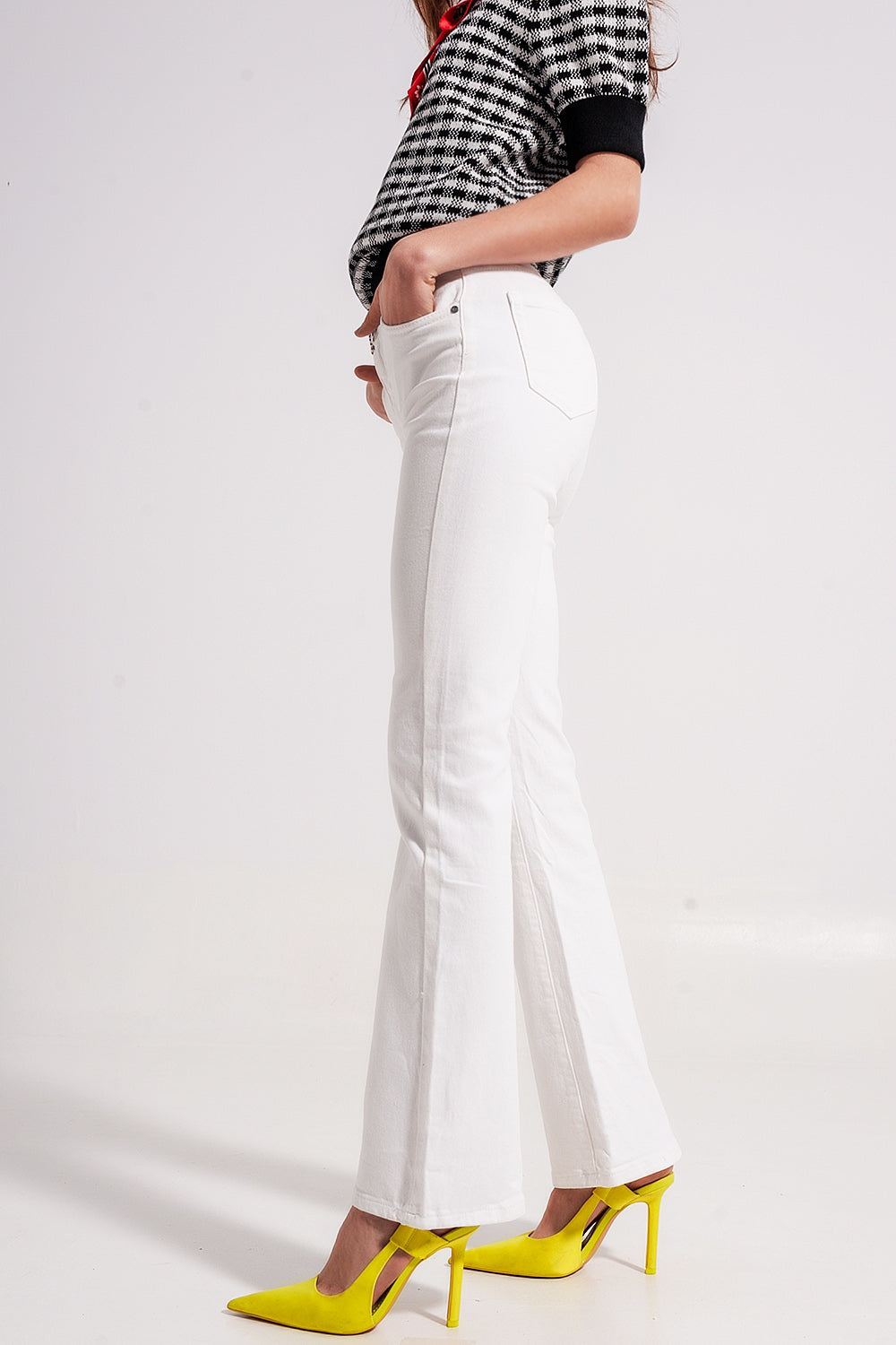 Jeans a zampa color bianco