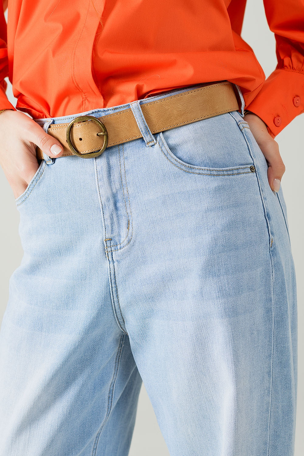 Jeans a zampa d'elefante in denim blu chiaro a vita alta